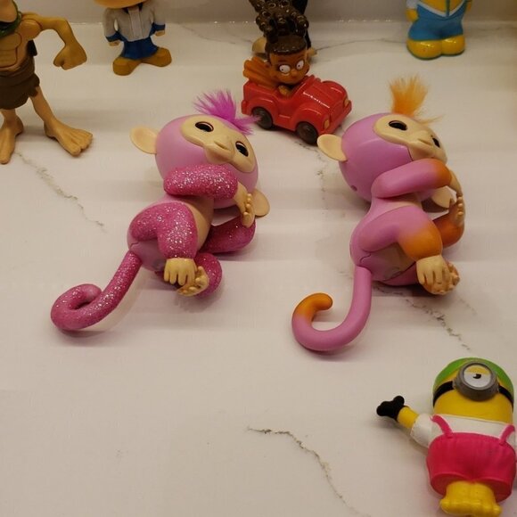 Assortment of 17 mini figurines  MacDonalds, Disney, etc. Dorda Toys Disne - Picture 3 of 9